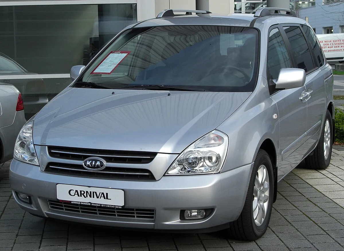 Kia Carnival EX 2025 - Image 9