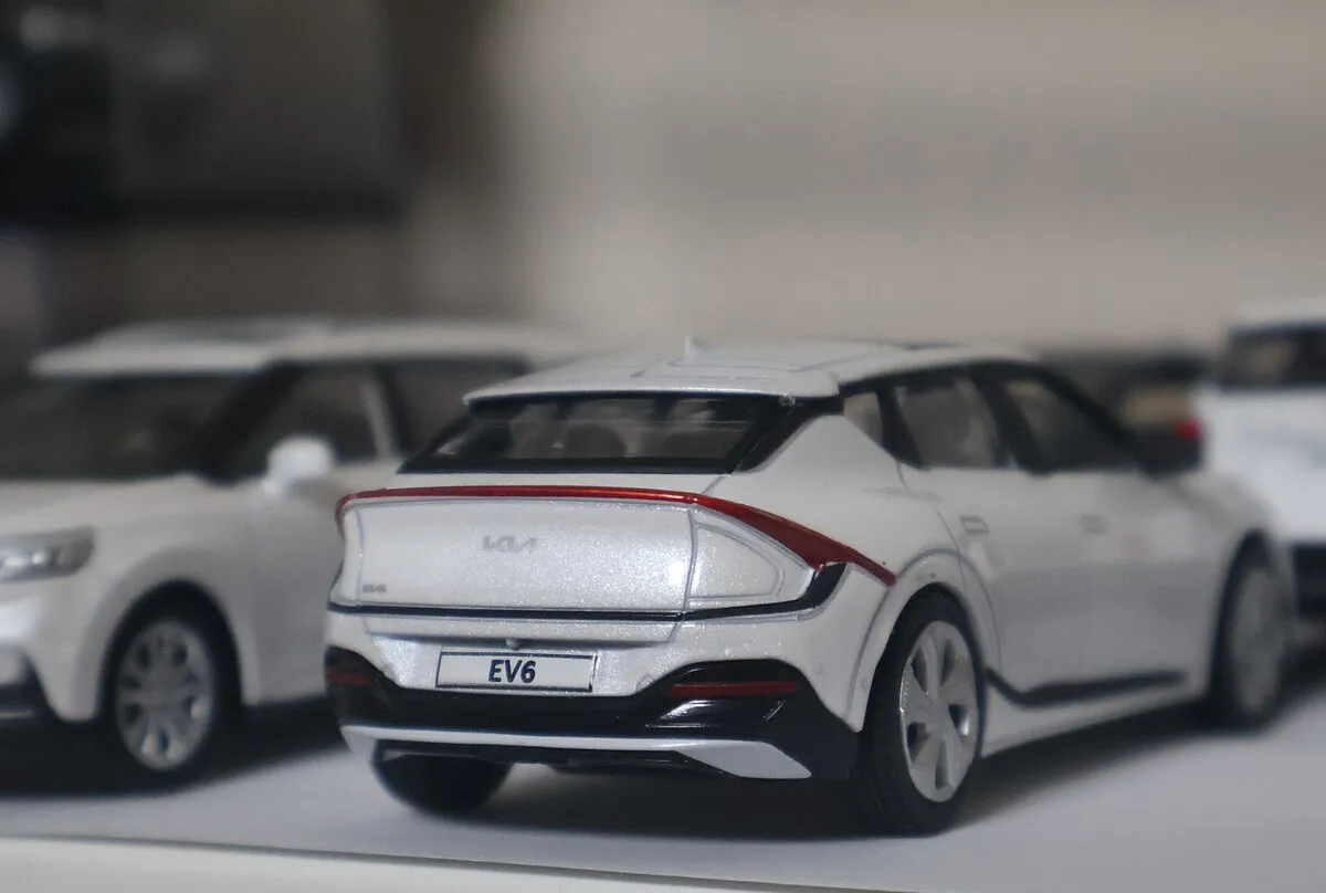 Kia Carnival LXS 2025 - Image 8