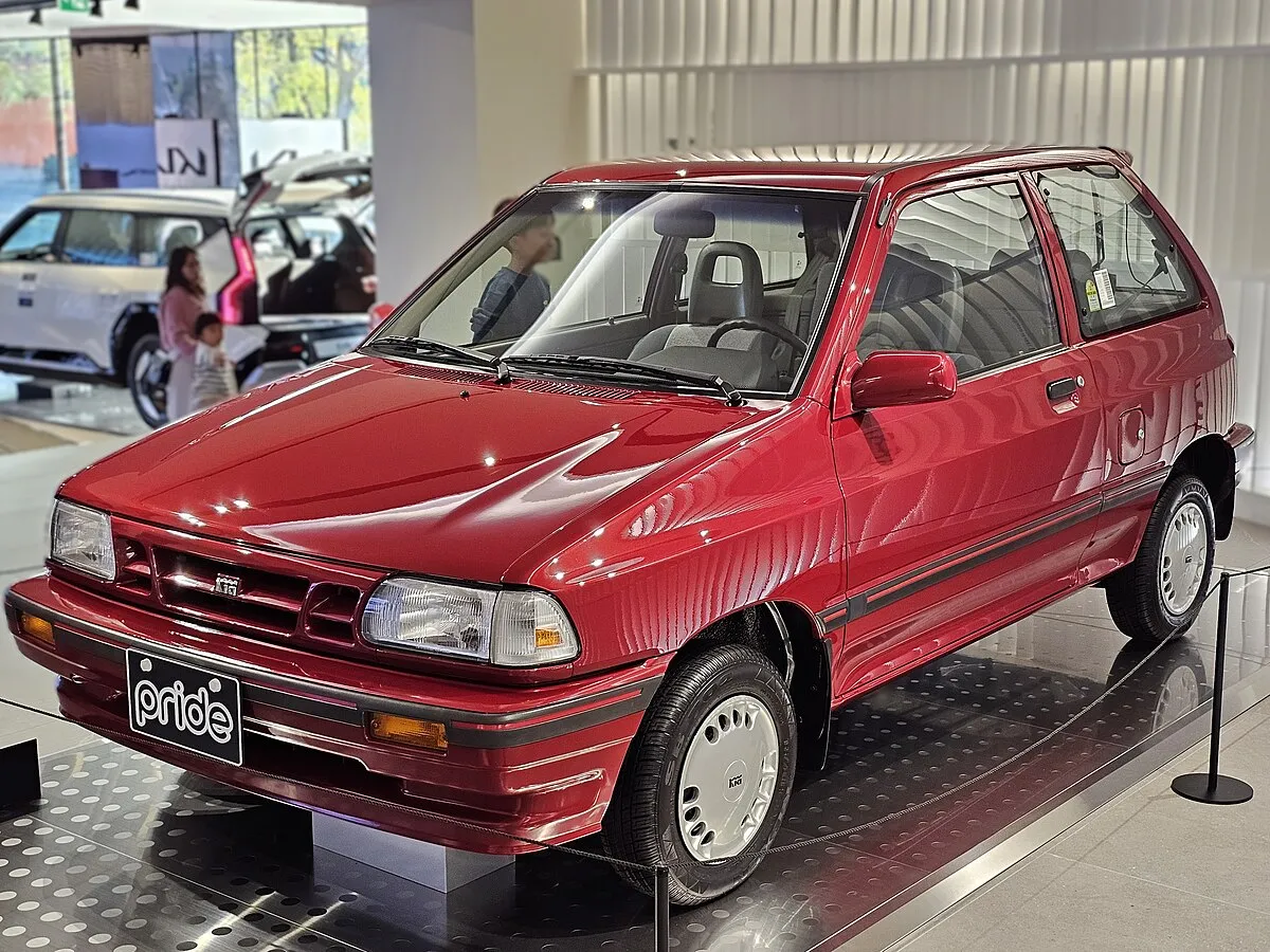 Kia Carnival MPV EX 2025 - Image 10