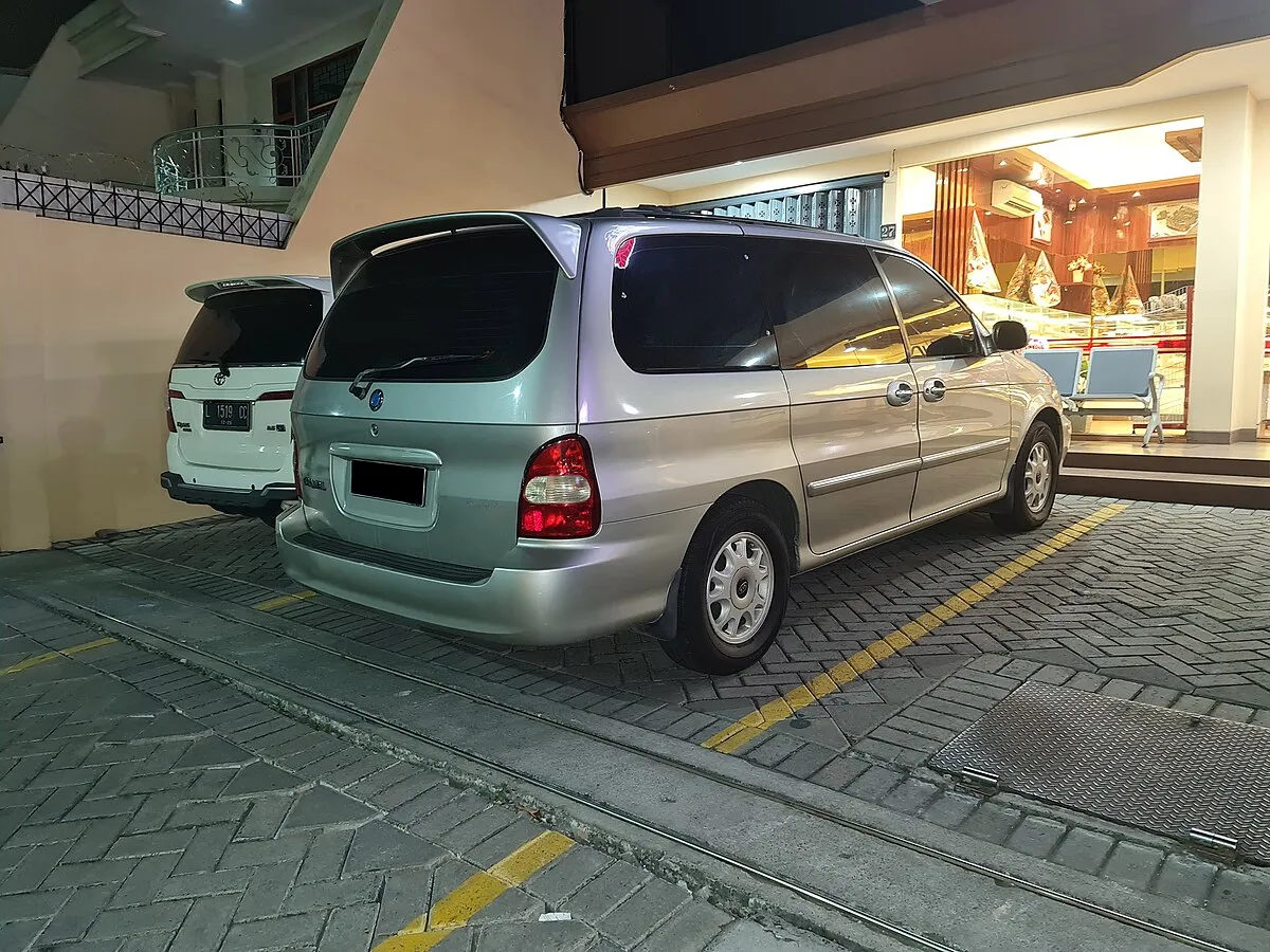 Kia Carnival Special Edition 2025 - Image 2