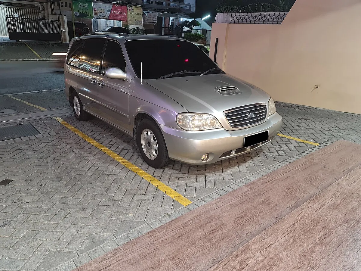 Kia Carnival Special Edition 2025 - Image 3