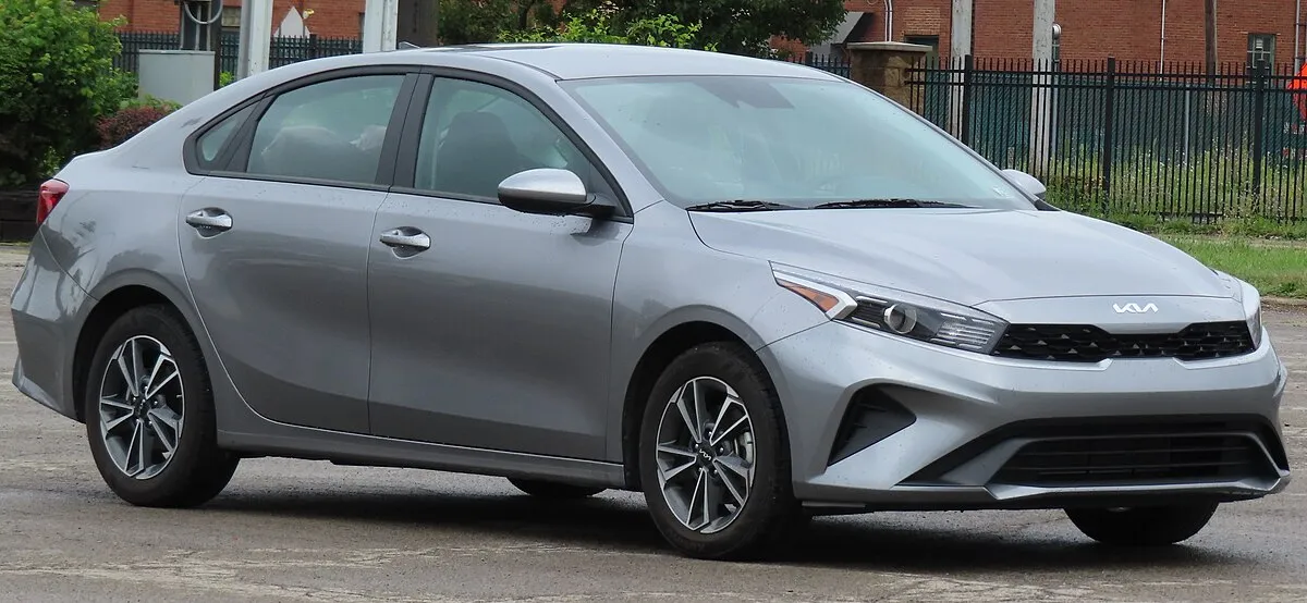 Kia Forte LXS 2025 - Image 6