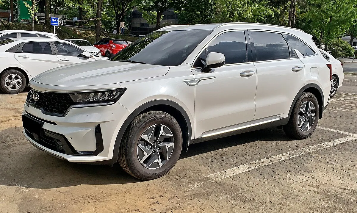 Kia Kia Sorento 2025 Kia Sorento 1.6 EX Turbo Hybrid AT 4x2 - Image 1
