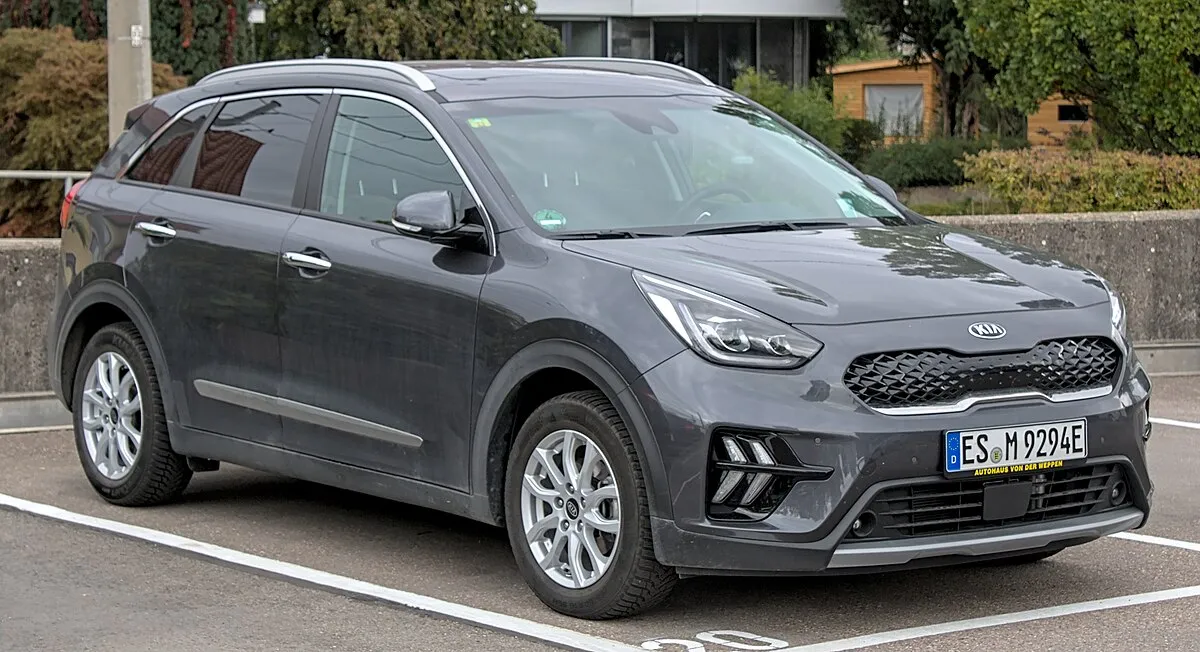 Kia Niro Plug-In Hybrid 2025 - Image 1