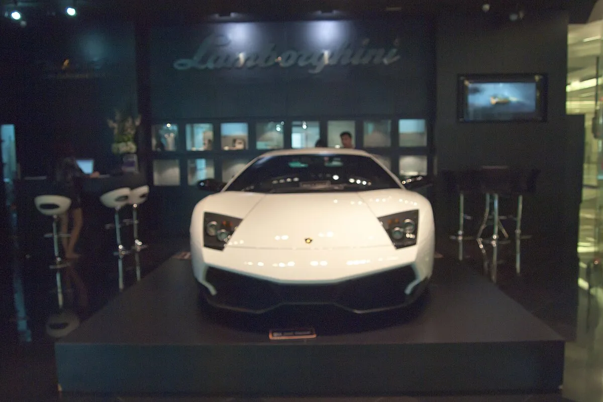 Lamborghini AVENTADOR LP 780-4 ULTIMATE ROADSTER 2025 - Image 3