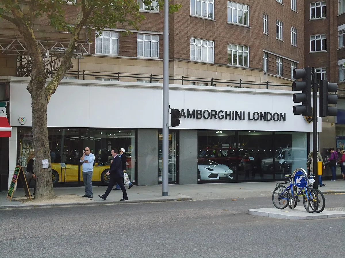 Lamborghini AVENTADOR LP 780-4 ULTIMATE ROADSTER 2025 - Image 10