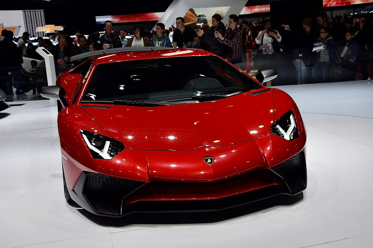Lamborghini AVENTADOR SV 2025 - Image 3
