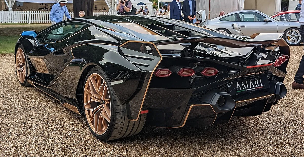 Lamborghini SIAN 2025 - Image 5