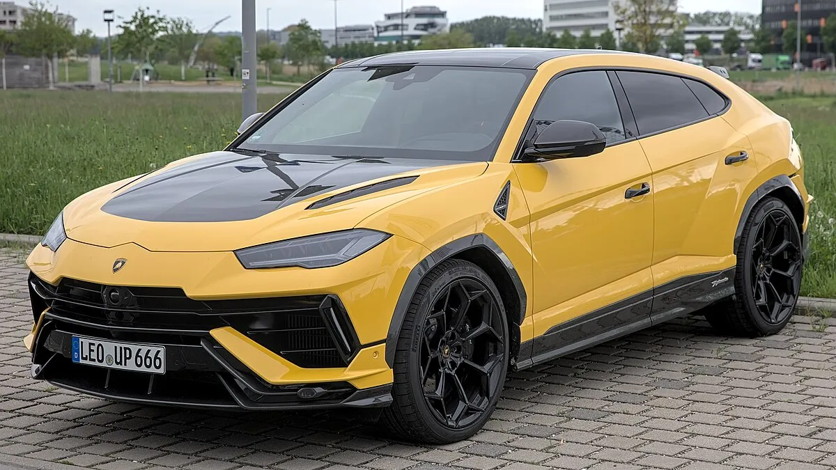 Lamborghini URUS PERFORMANTE 2025 - Image 4