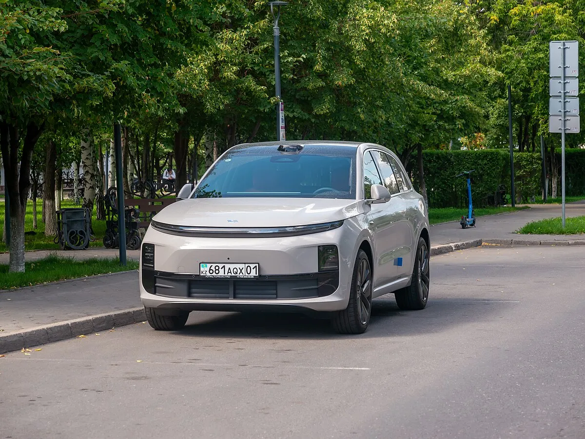 Li Auto Li Auto L6 2026 Li Auto L6 Pro - Image 8