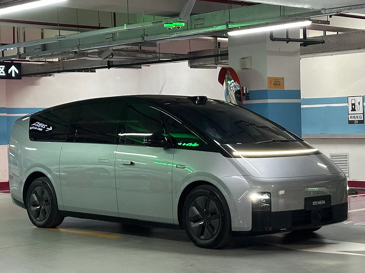Li Auto Li Auto Mega 2026 Li Auto Mega Ultra - Image 1