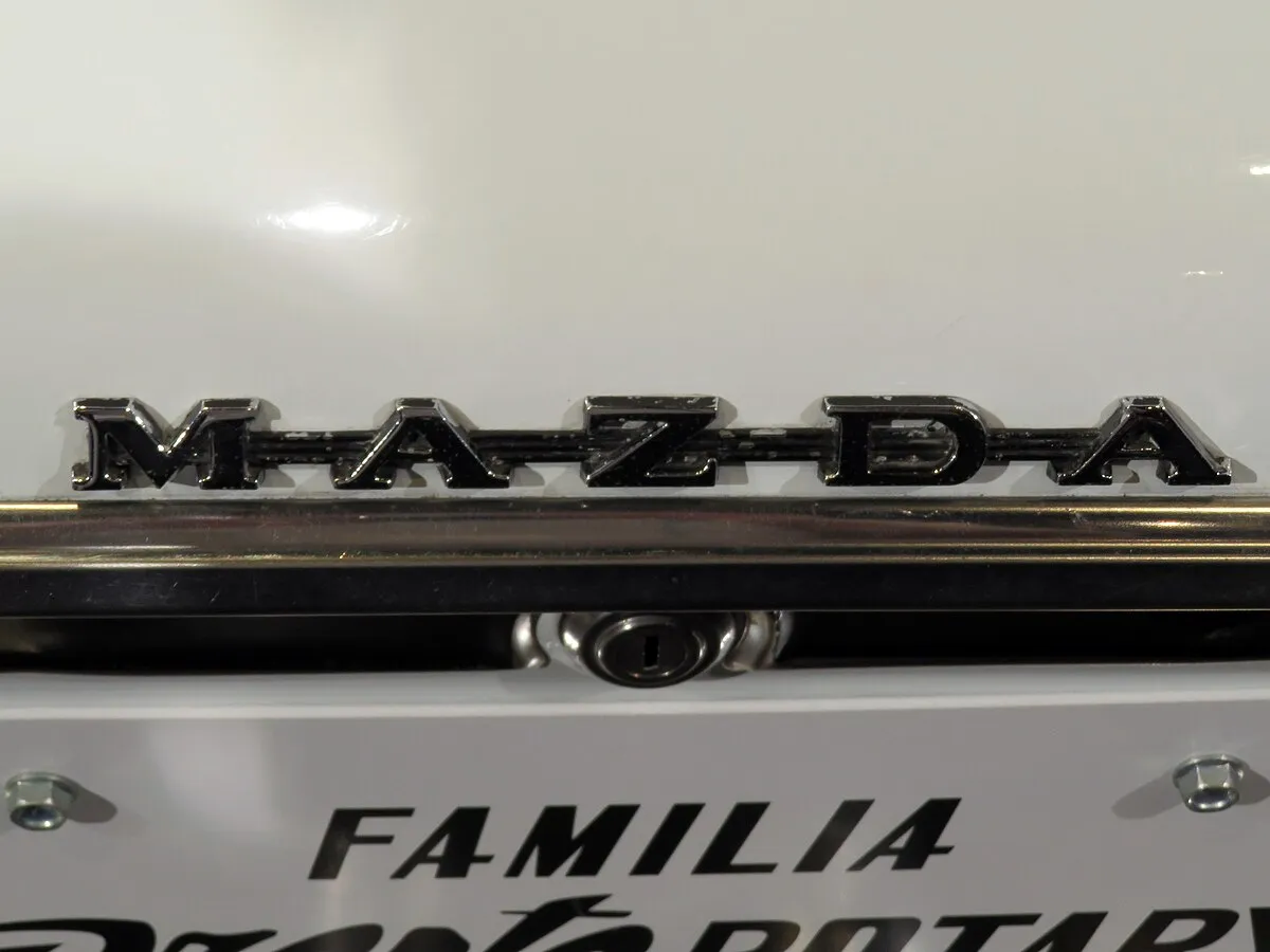Mazda 1200 2025 - Image 10