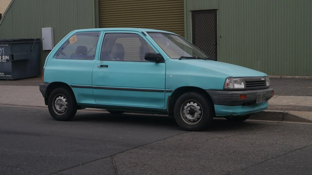 Mazda 121 1996 1.2 CVT Hatchback 3-doors - Image 8