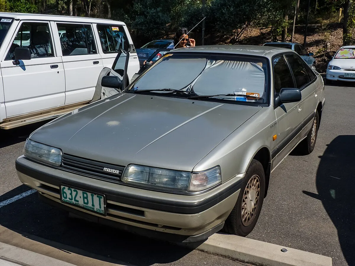 Mazda 626 1999 1.9 MT Liftback - Image 1