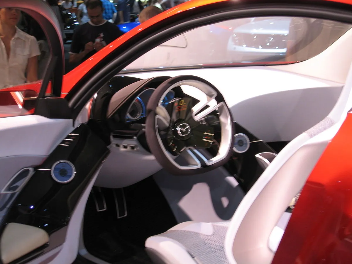 Mazda 787B (Race Car) 2025 - Image 5