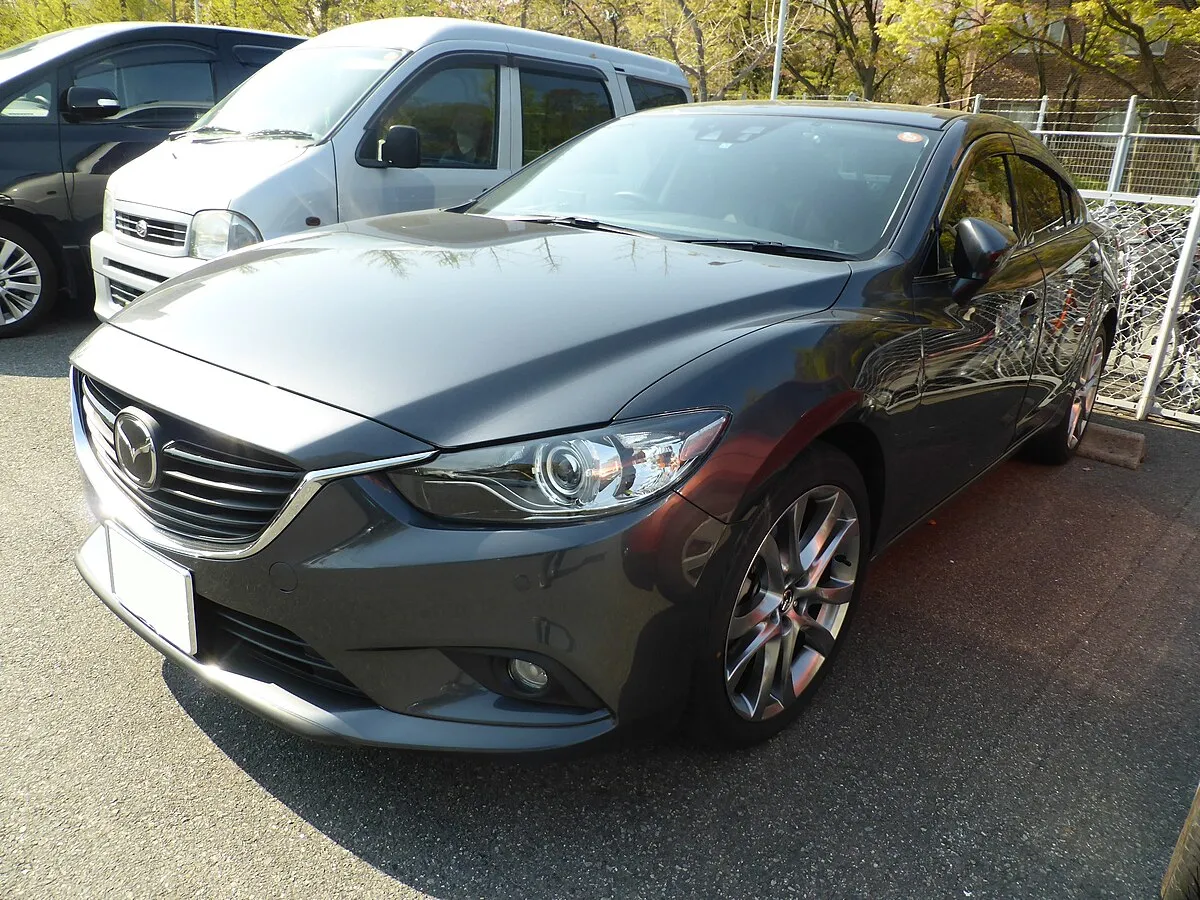 Mazda Atenza 2010 2.0 AT Sedan - Image 3