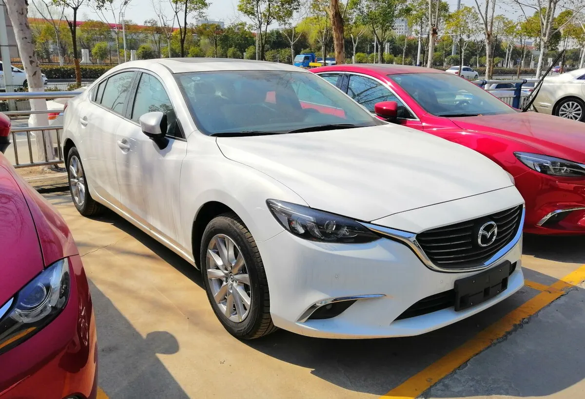 Mazda Atenza 2010 2.0 AT Sedan - Image 10