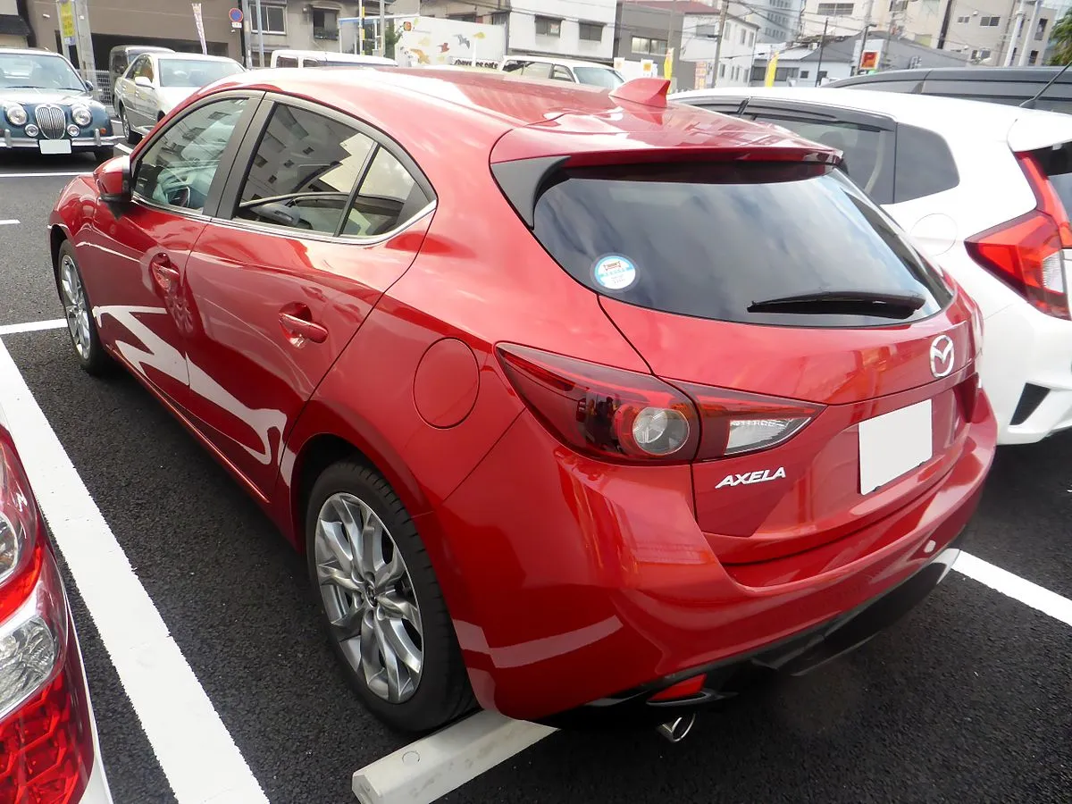 Mazda Axela 2009 1.5 CVT Sedan - Image 7