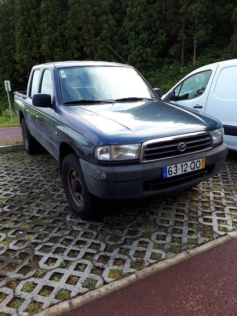 Mazda B-Series Pickup 2025 - Image 8