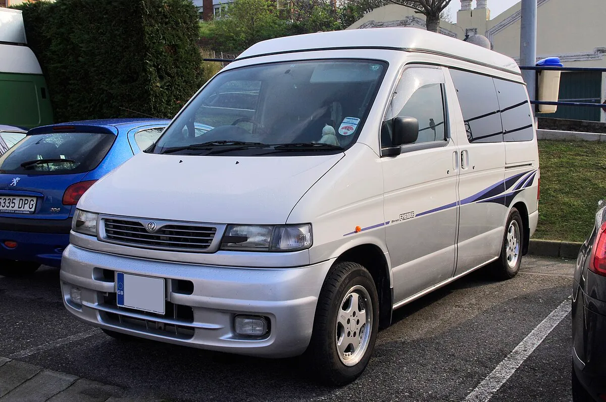 Mazda Bongo Friendee 2000 2.0 AT Minivan - Image 8