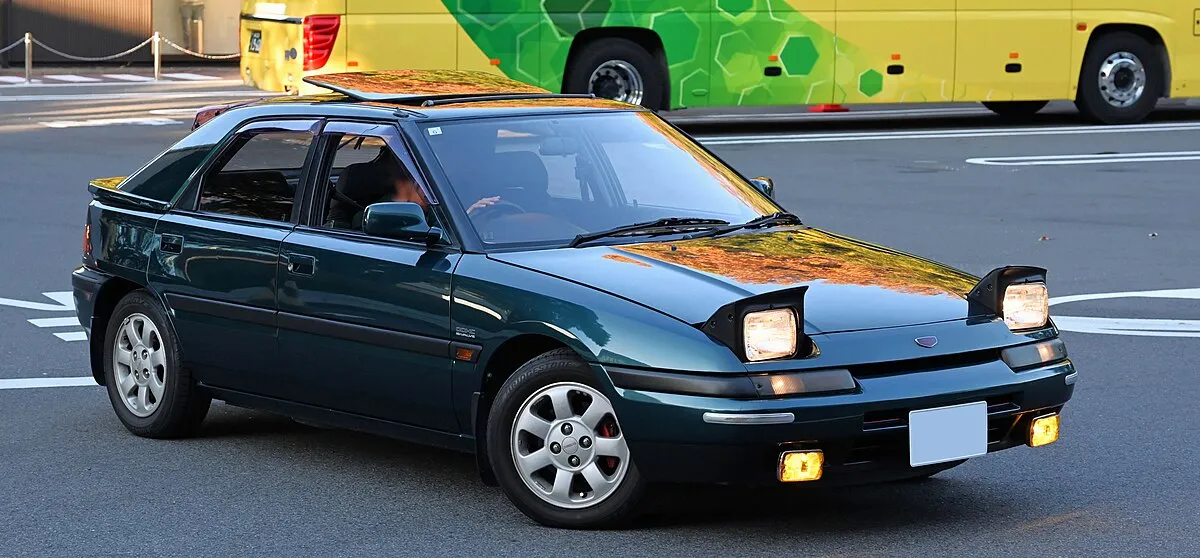 Mazda Familia Astina 2025 - Image 2