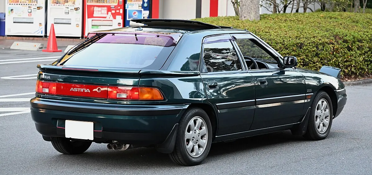 Mazda Familia Astina 2025 - Image 3