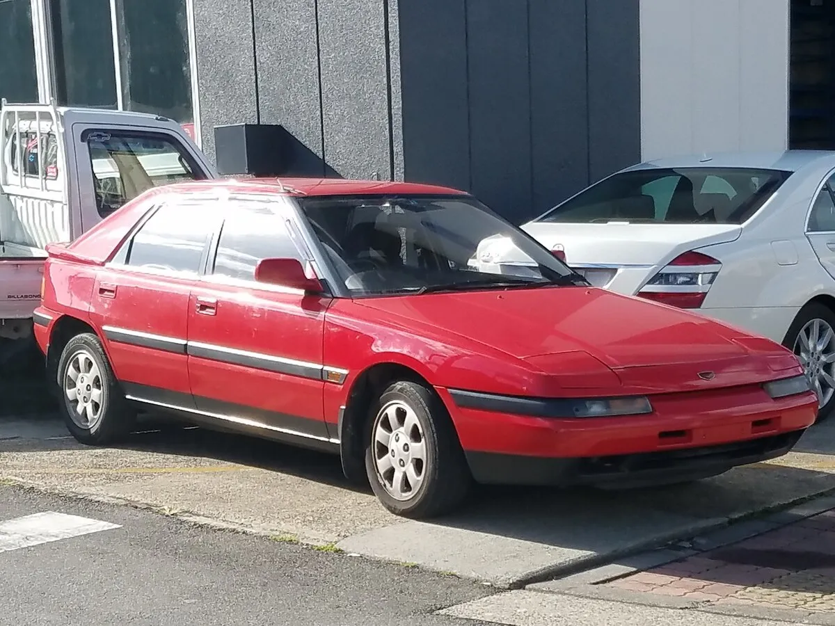 Mazda Familia Astina 2025 - Image 7