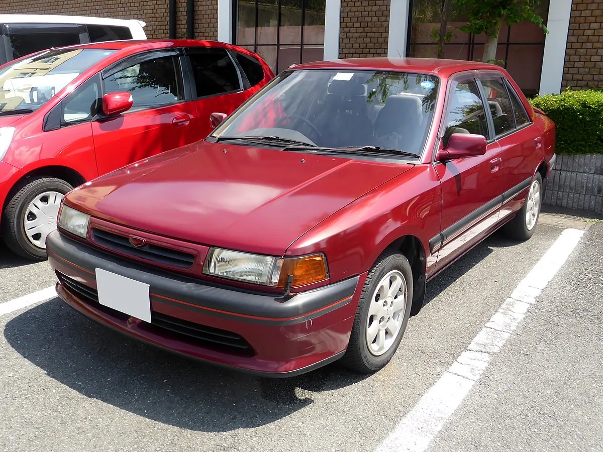 Mazda Familia Sedan 2025 - Image 7