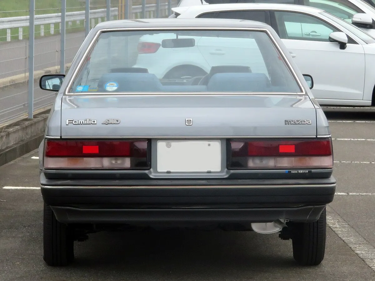 Mazda Familia Sedan 2025 - Image 9
