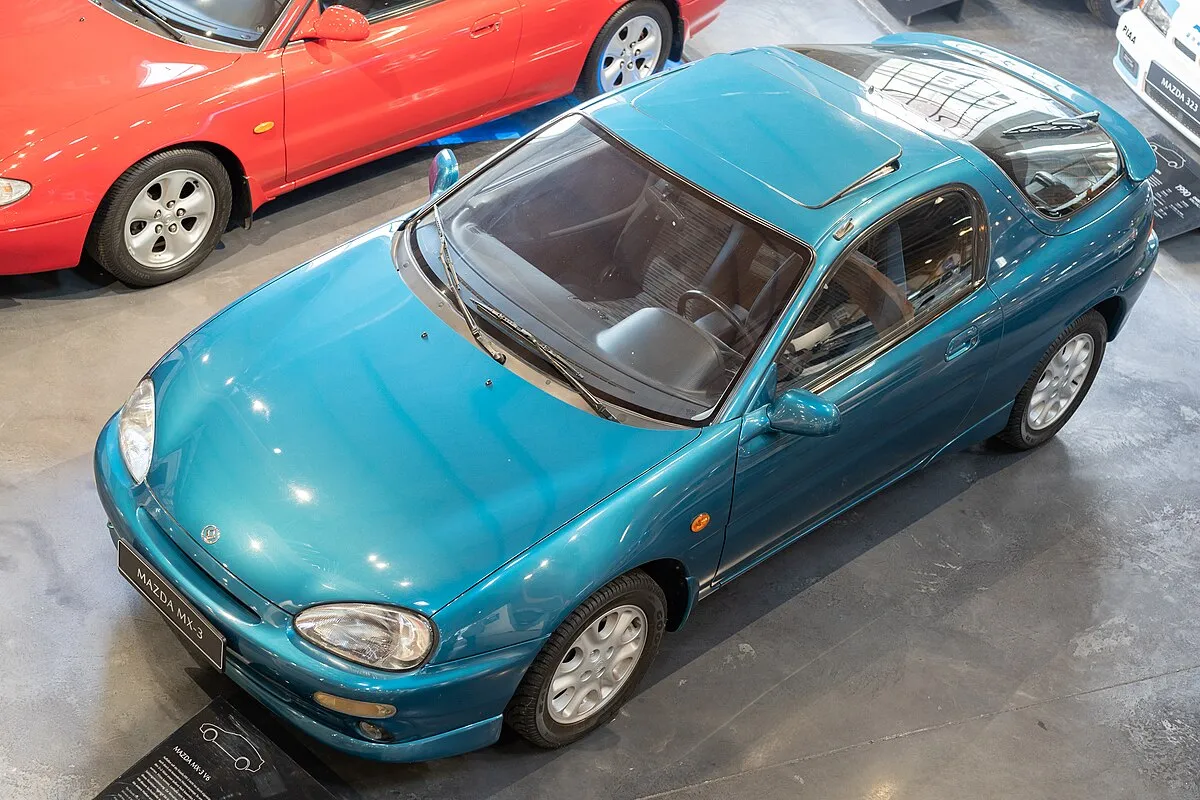 Mazda Mazda 3 2020 Mazda 3 2.0L AT Sedan Sport - Image 9