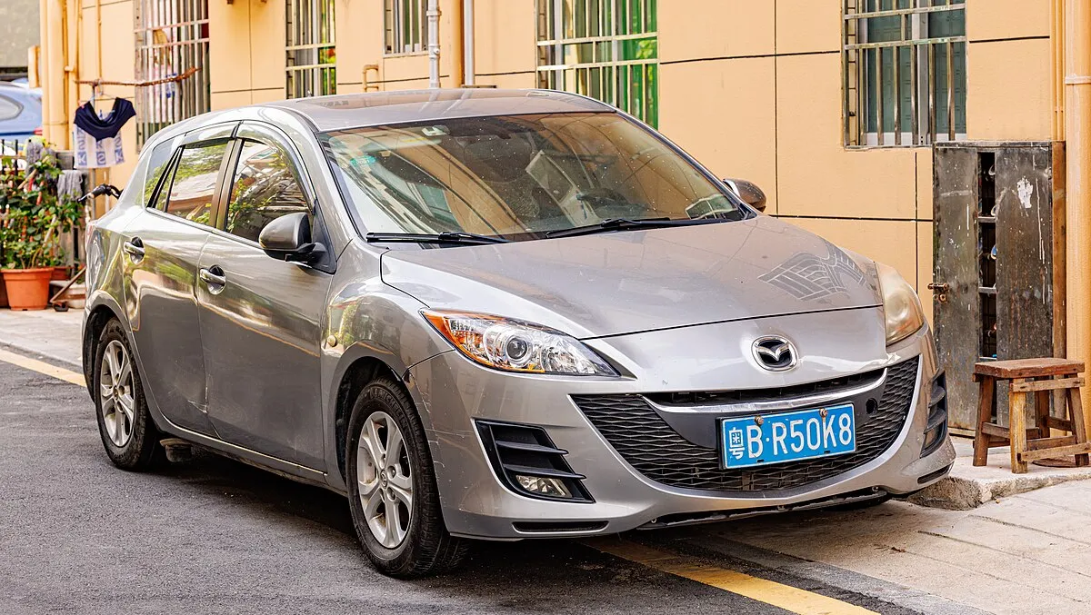 Mazda Mazda3 Hatchback 2025 - Image 1