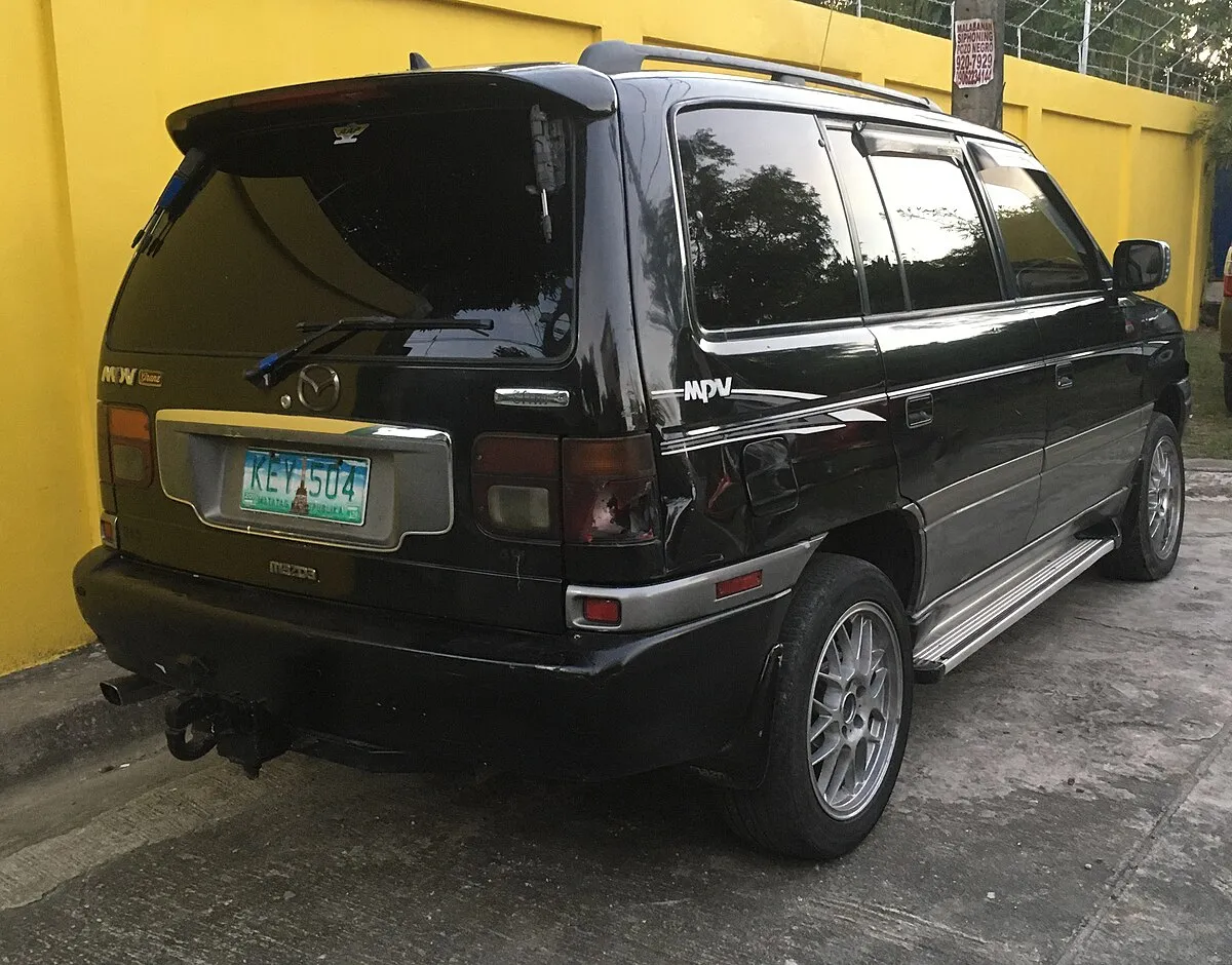 Mazda MPV 2003 2.0 MZR-CD MT Minivan 5-doors - Image 8