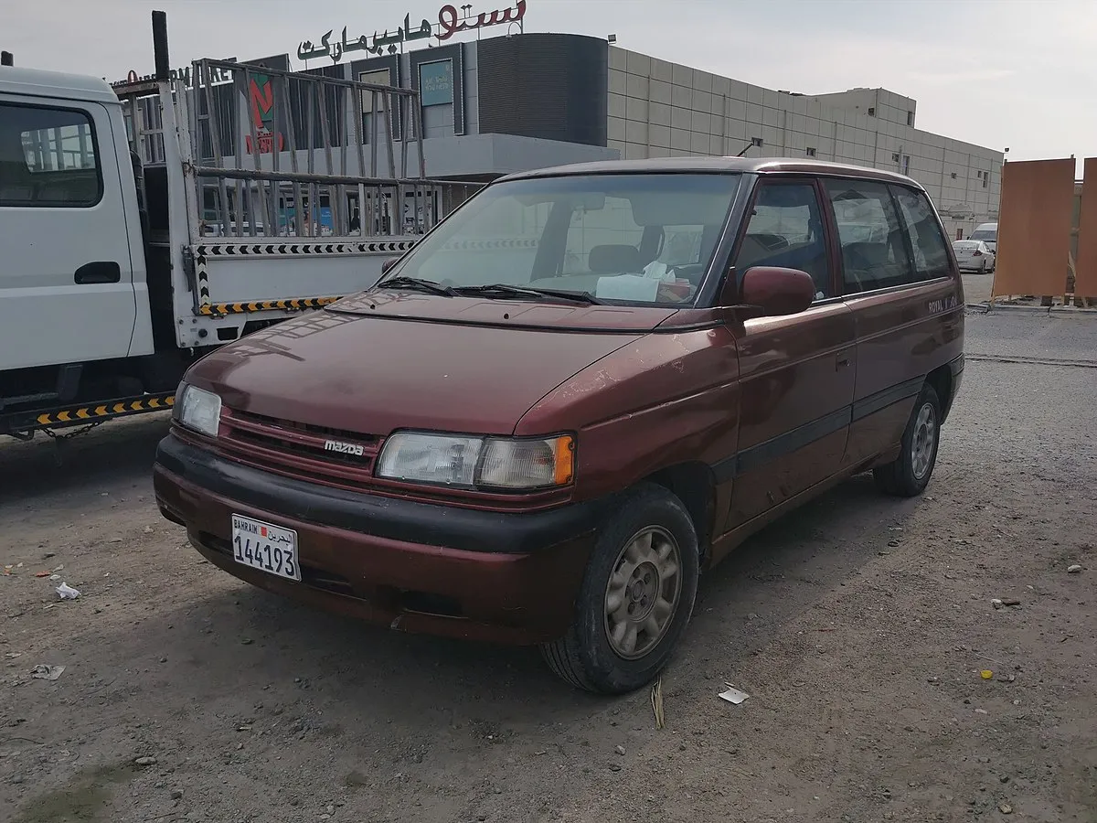 Mazda MPV 2003 2.0 MZR-CD MT Minivan 5-doors - Image 9