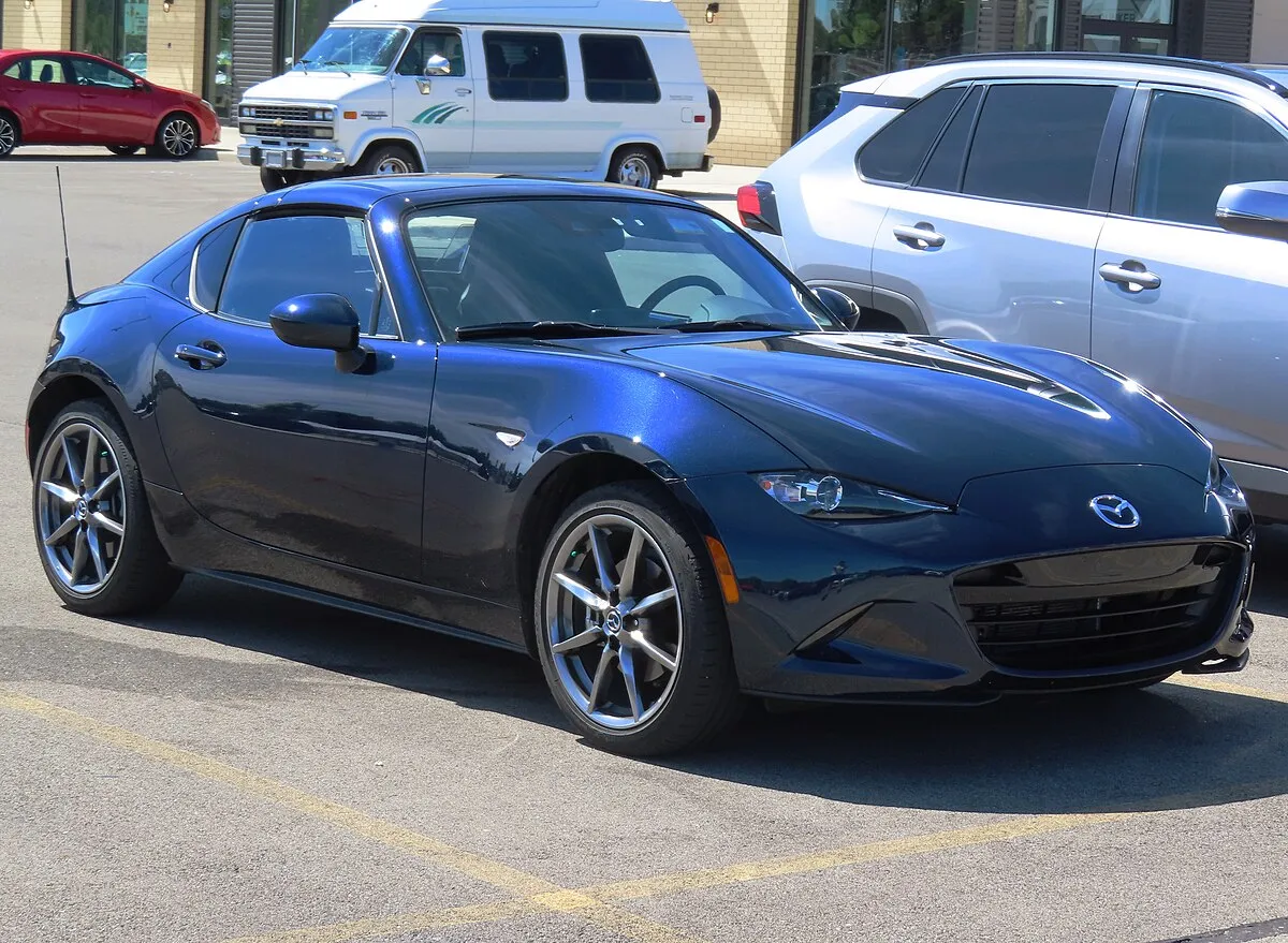 Mazda MX-5 Miata RF 2025 - Image 4