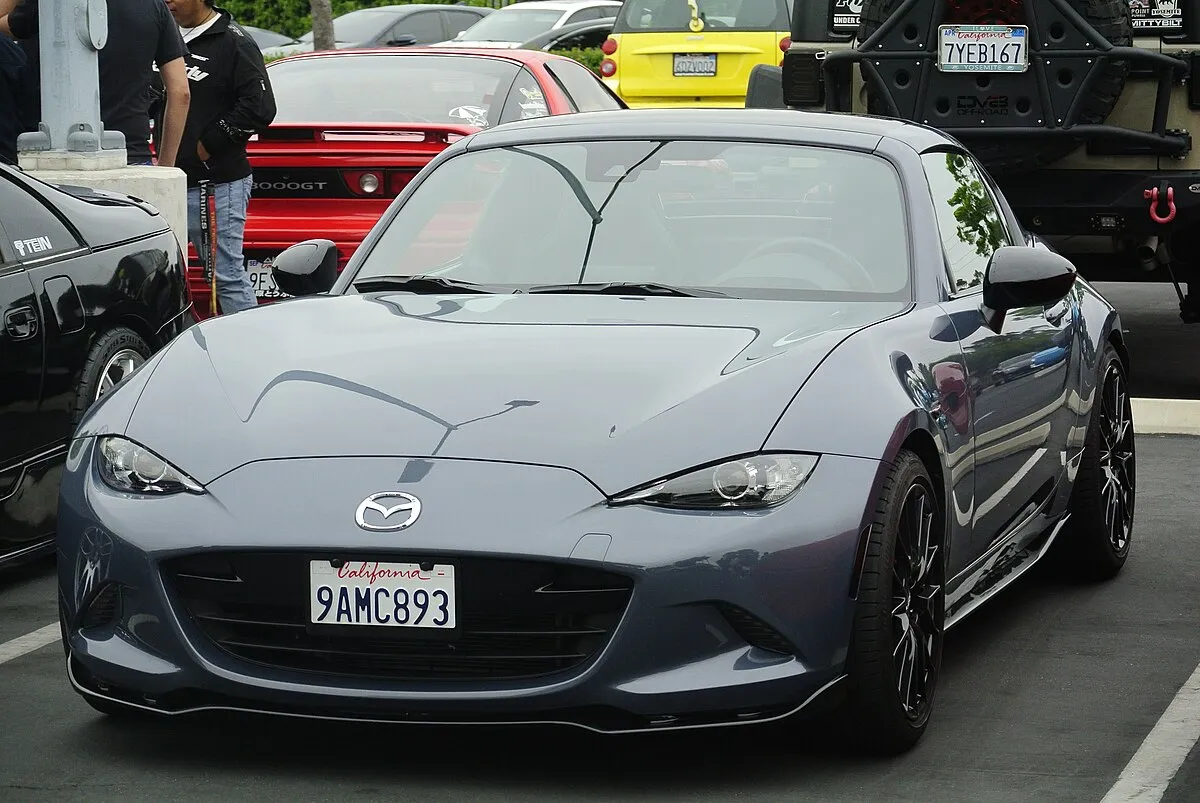 Mazda MX-5 Miata RF 2025 - Image 5