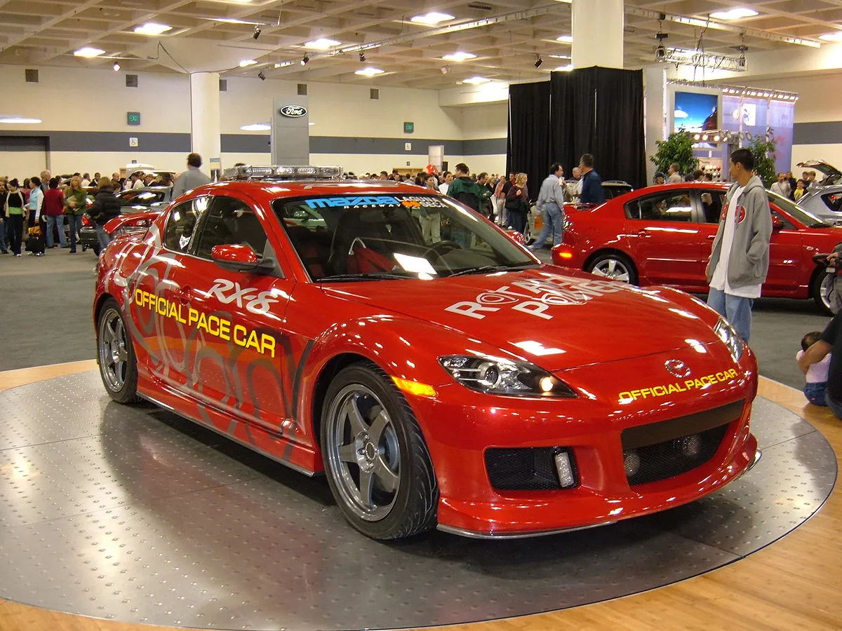 Mazda MX-5 Miata RF 2025 - Image 9