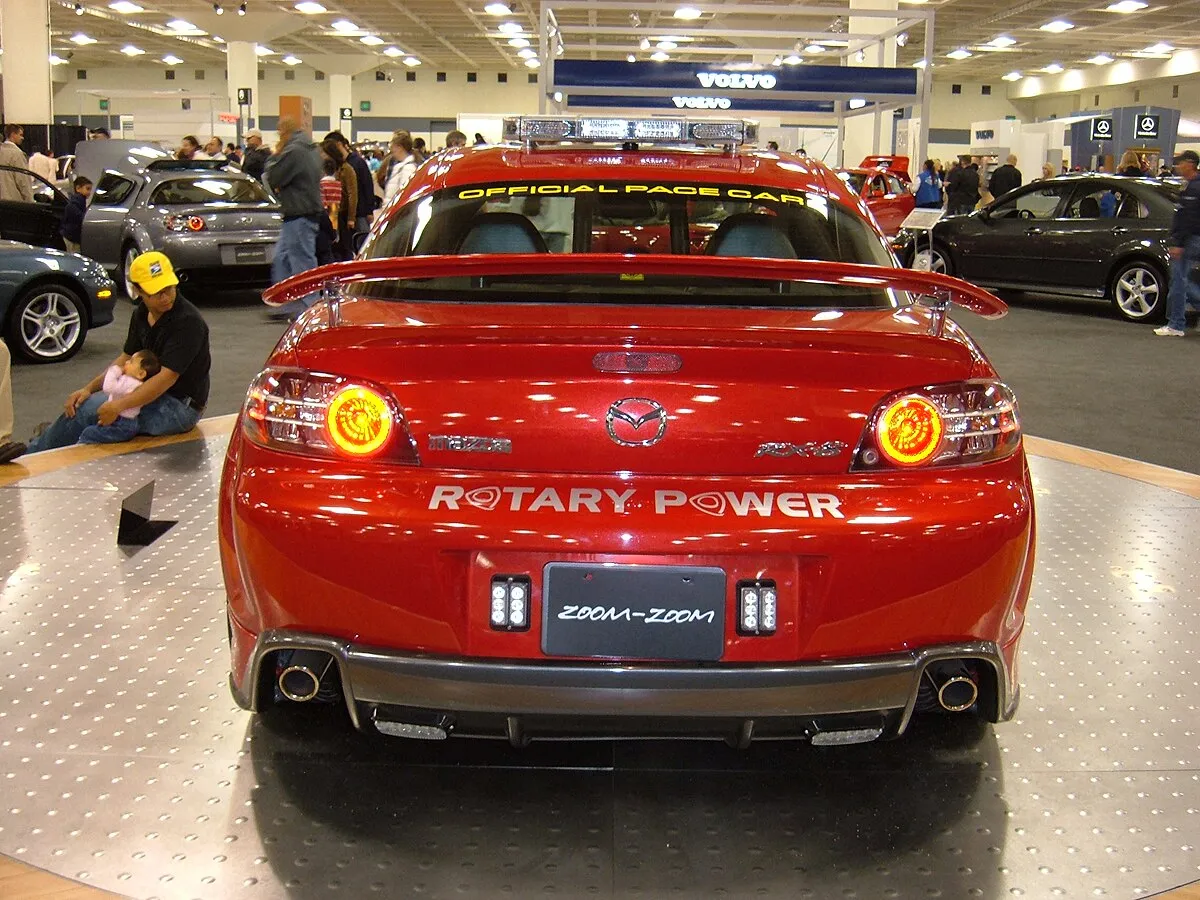 Mazda MX-5 Miata RF 2025 - Image 10