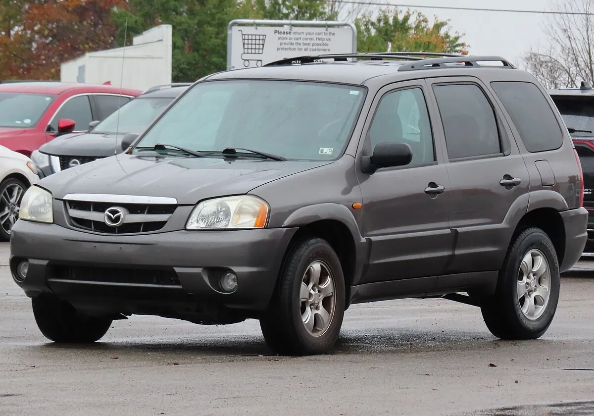 Mazda Tribute 2000 2.0 AT 4WD Crossover - Image 10
