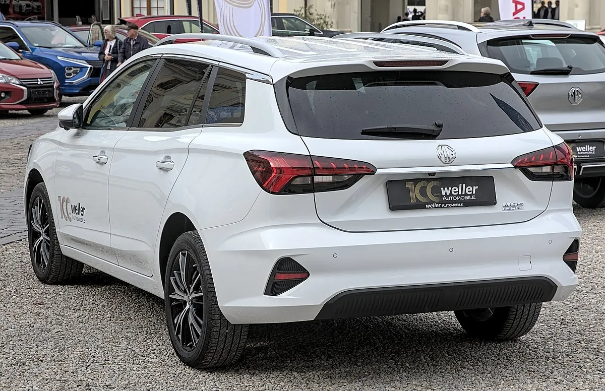 MG MG 4 EV 2024 MG 4 EV STD - Image 2