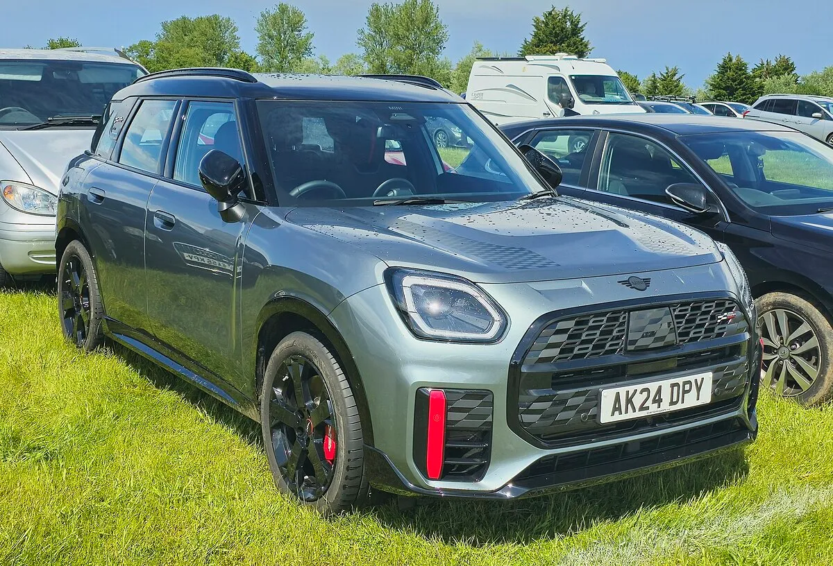 Mini Countryman 2017 1.5 AT ALL4 Cooper crossover - Image 1