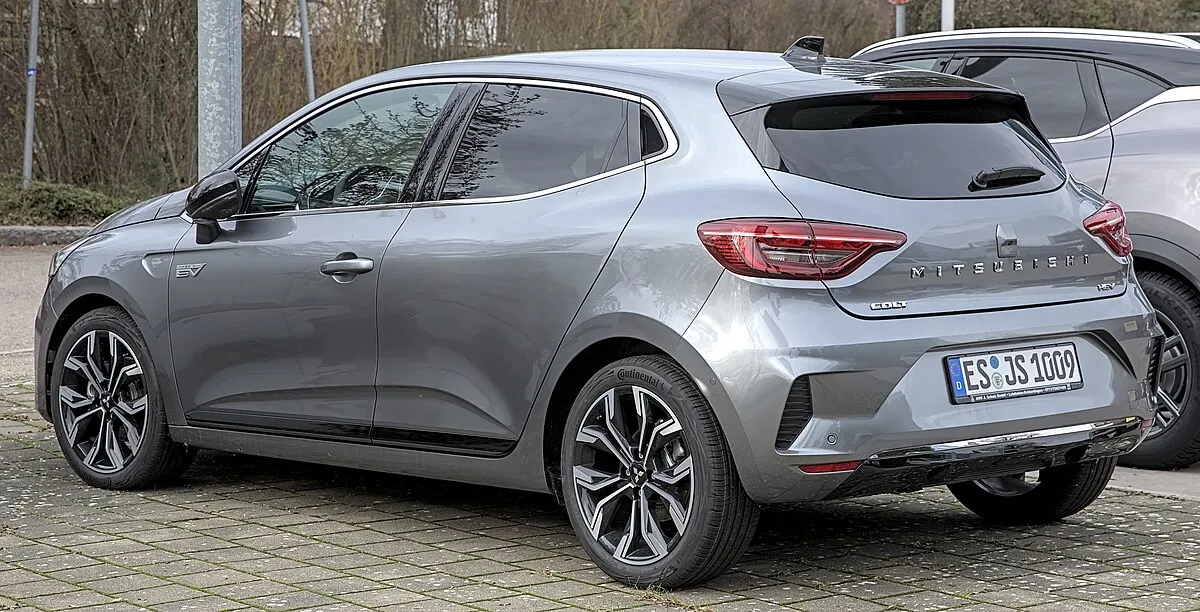 Mitsubishi Attrage 2025 - Image 5