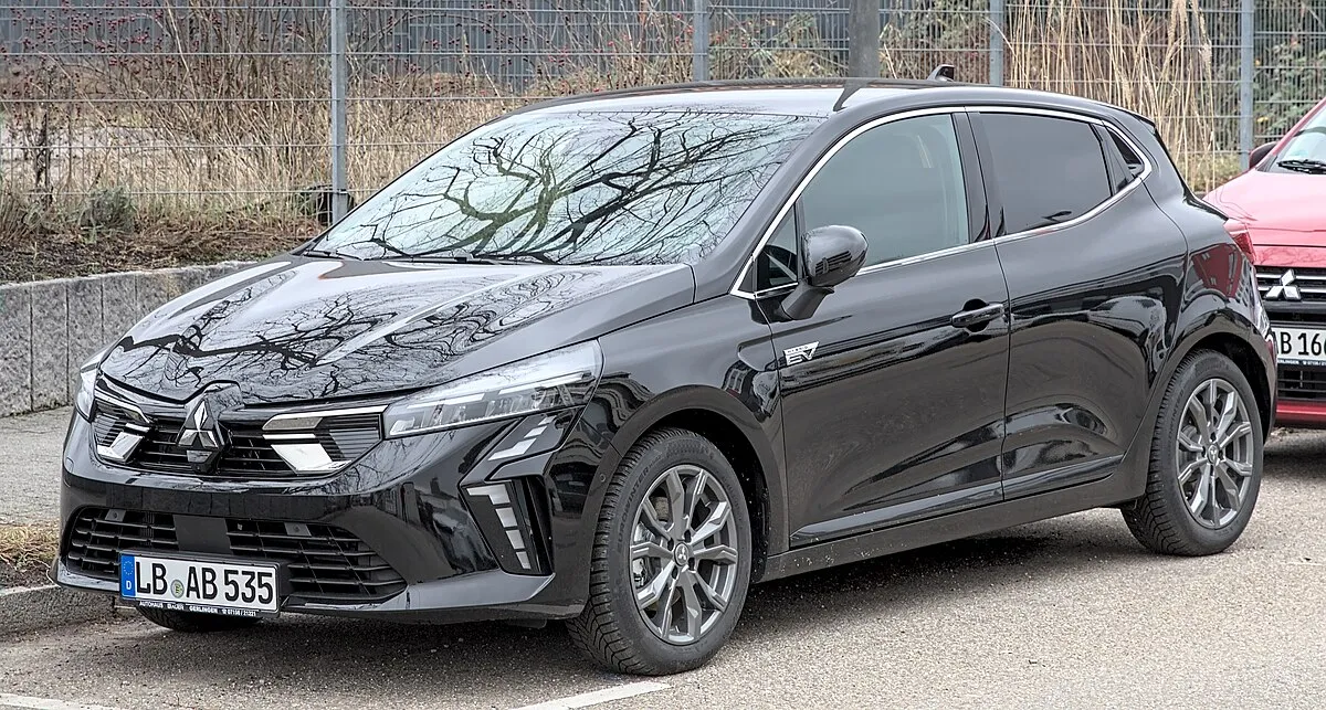 Mitsubishi Attrage 2025 - Image 10