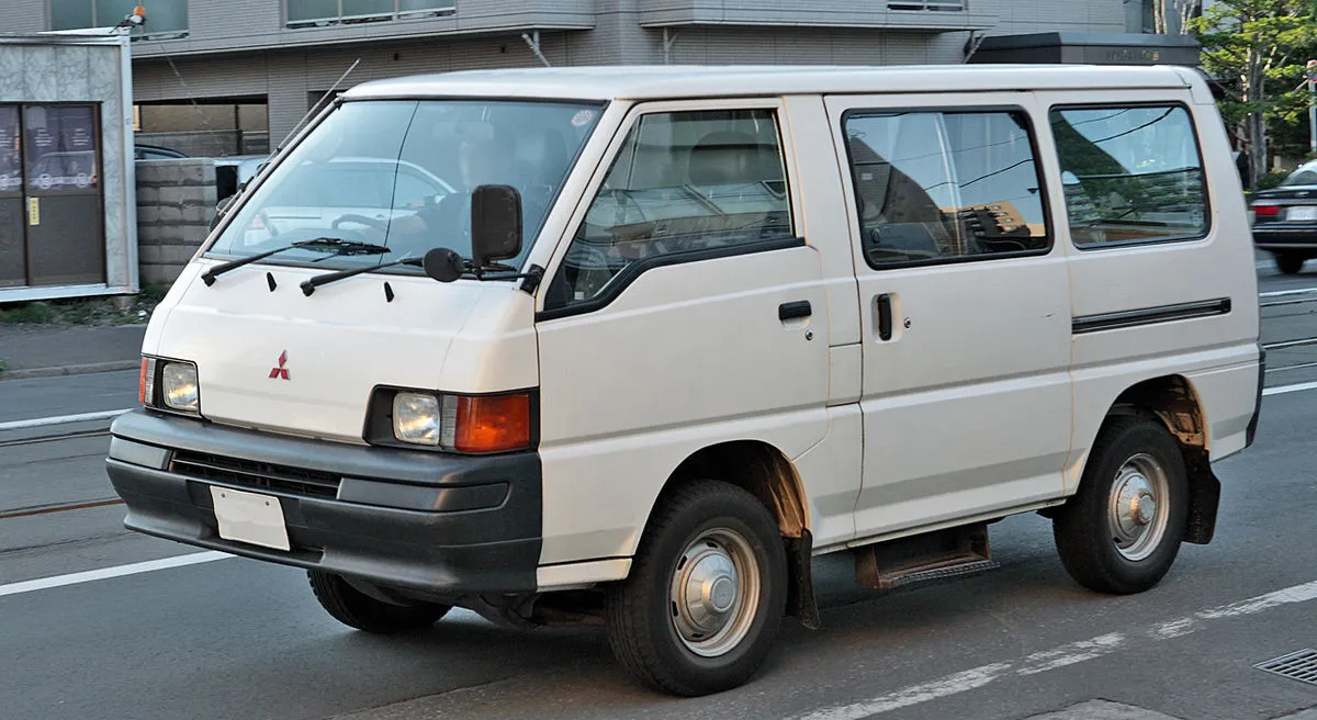 Mitsubishi Delica D:5 2025 - Image 2