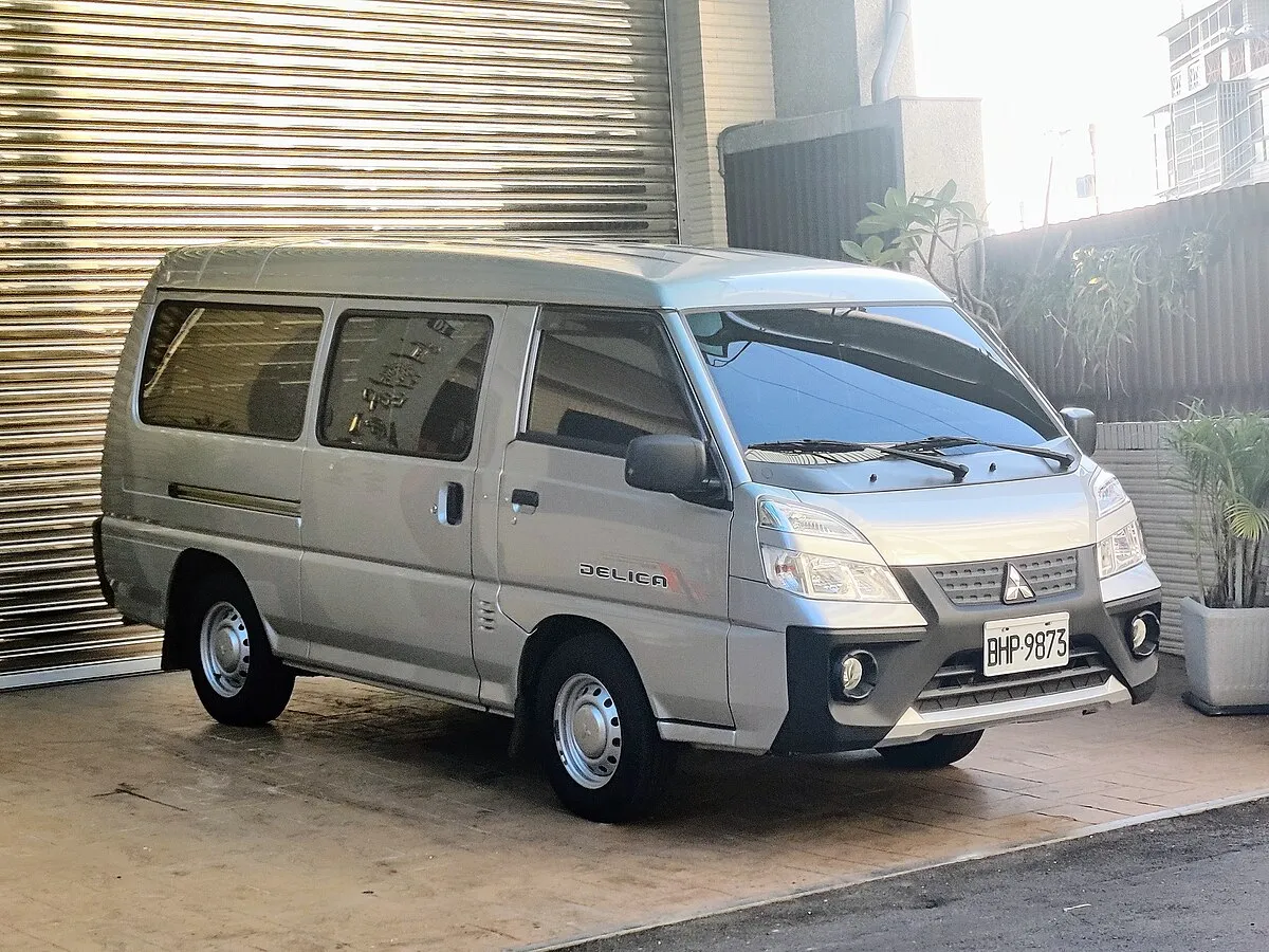 Mitsubishi Delica Van 2025 - Image 8