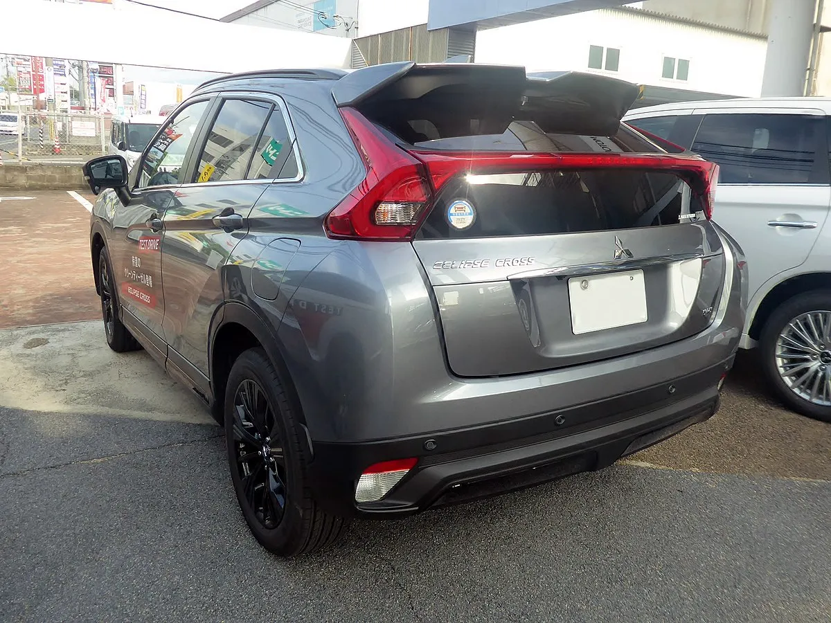 Mitsubishi Eclipse Cross Black Edition 2025 - Image 4