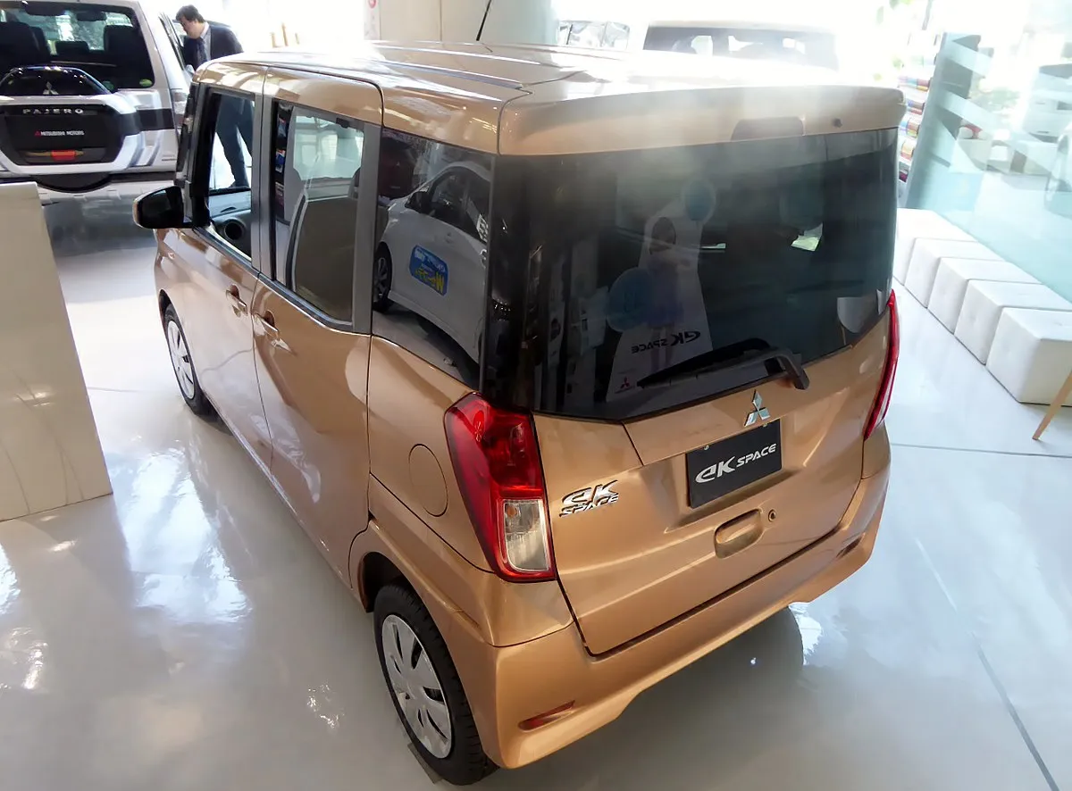 Mitsubishi eK Space 2025 - Image 2
