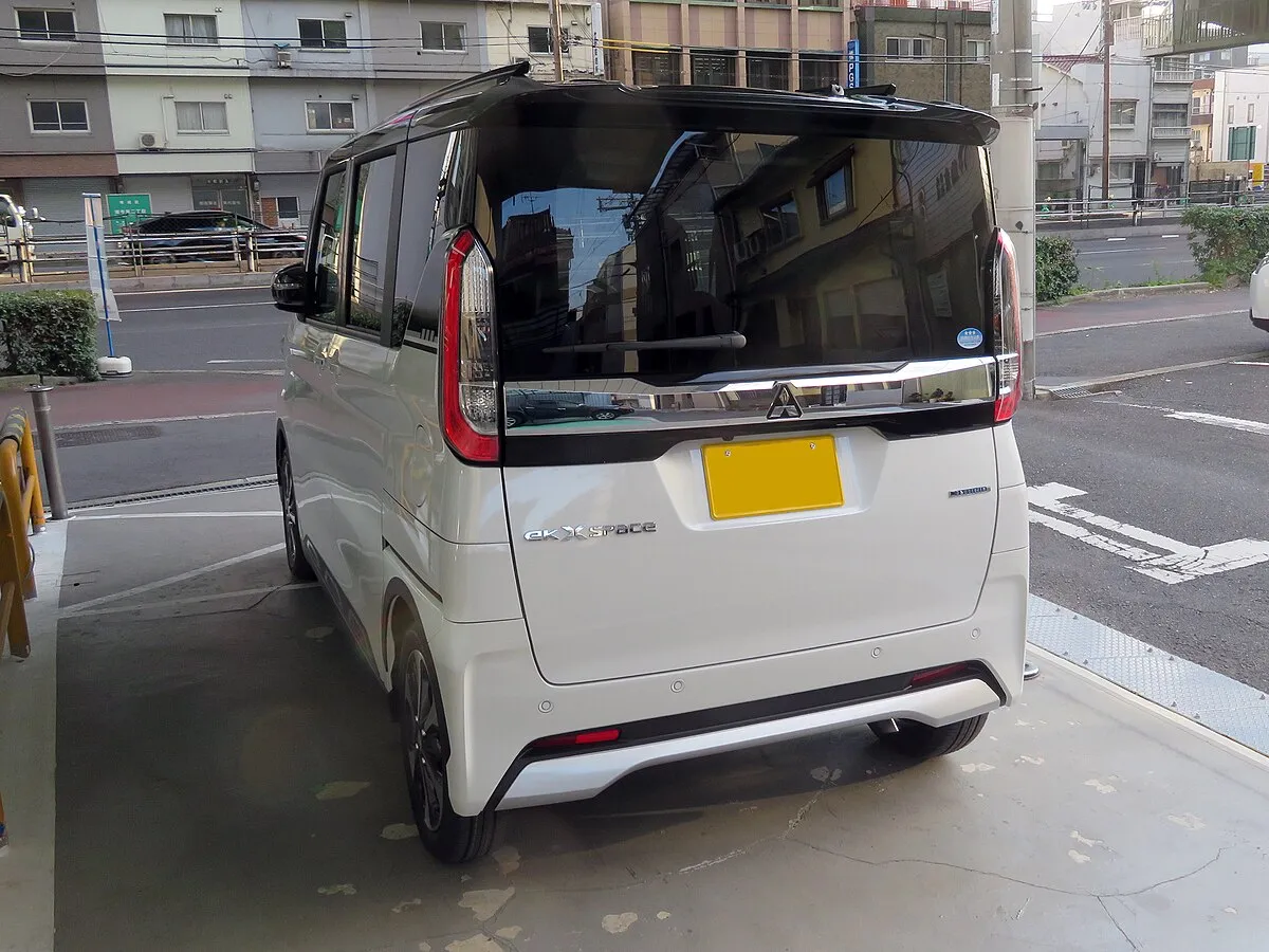 Mitsubishi eK X 2025 - Image 3