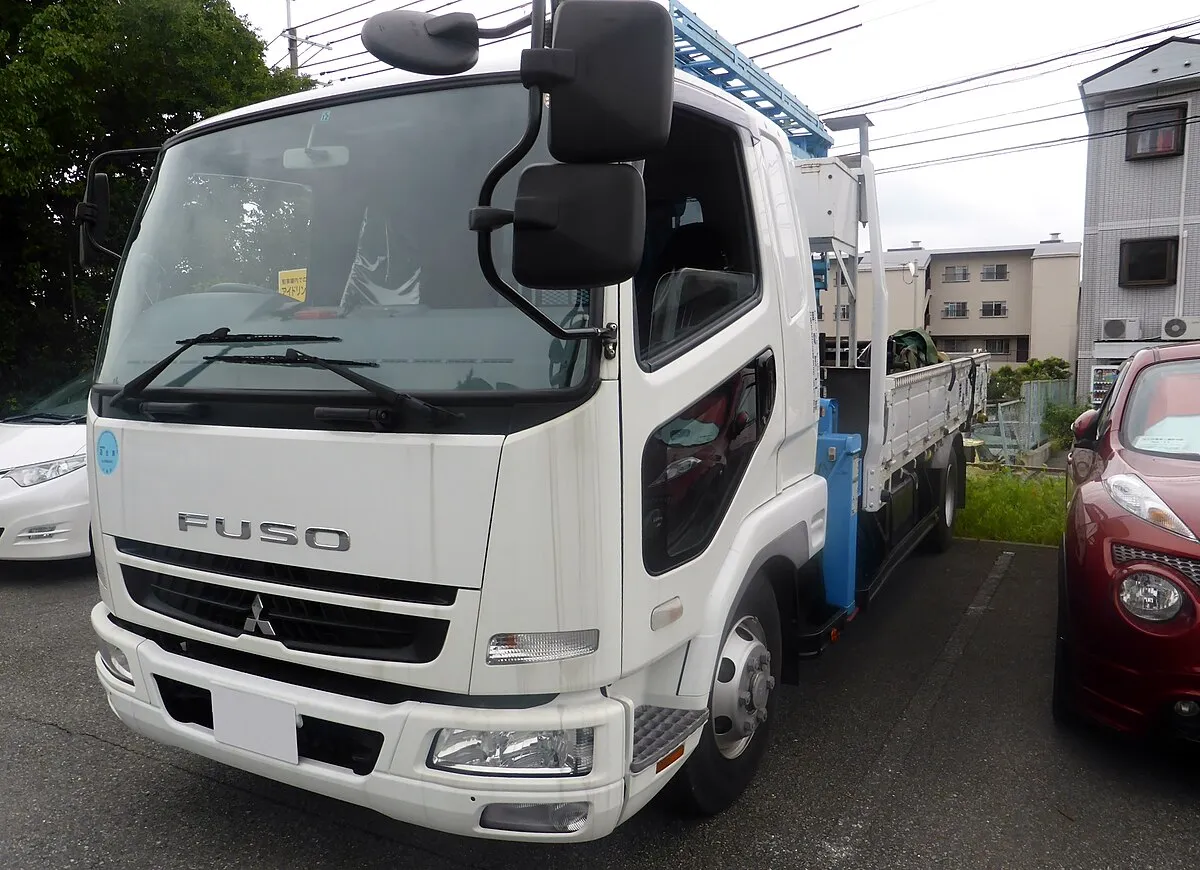 Mitsubishi Fuso Fighter (Truck) 2025 - Image 1