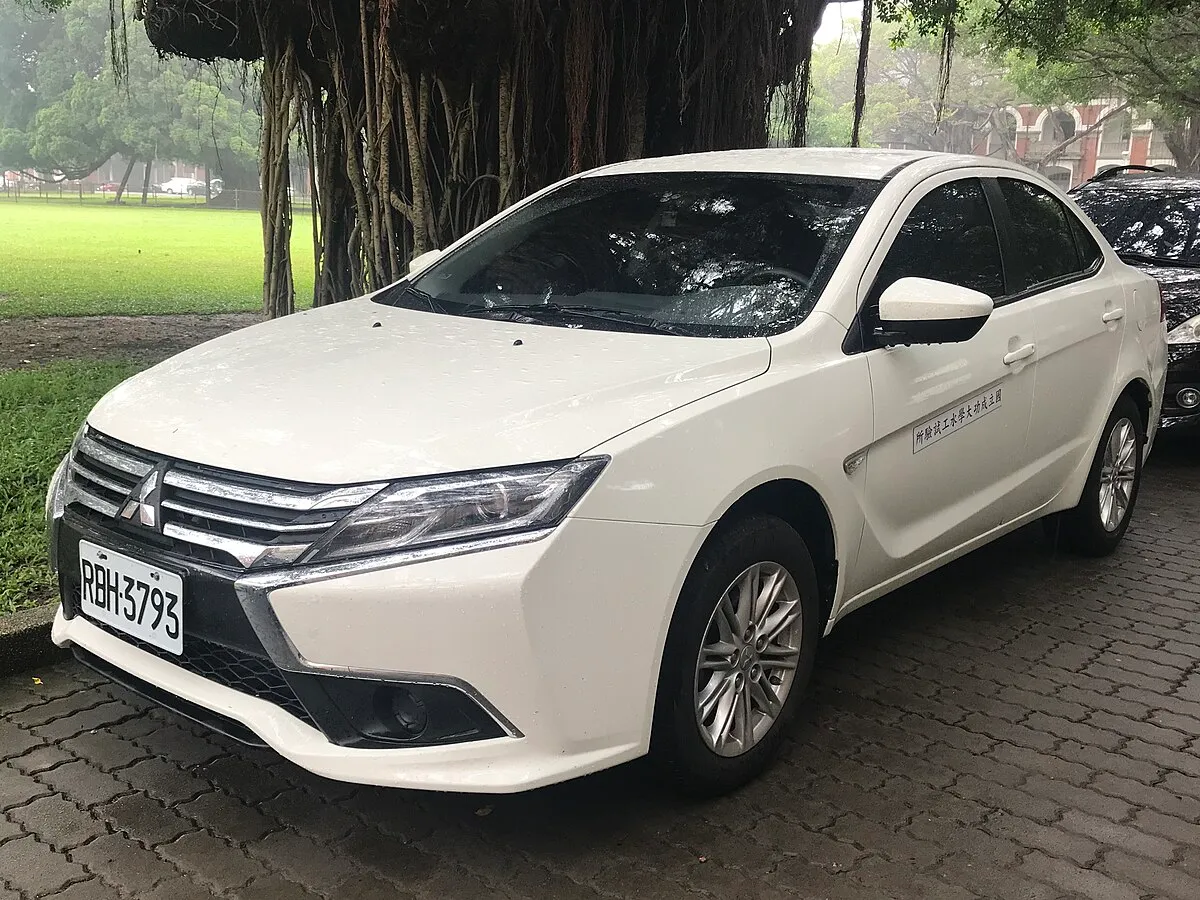 Mitsubishi Grand Lancer 2025 - Image 6