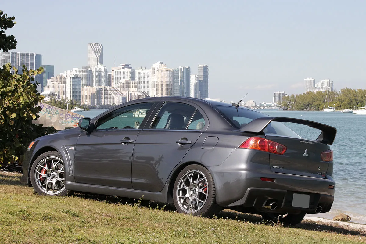 Mitsubishi Lancer Evolution X 2025 - Image 8